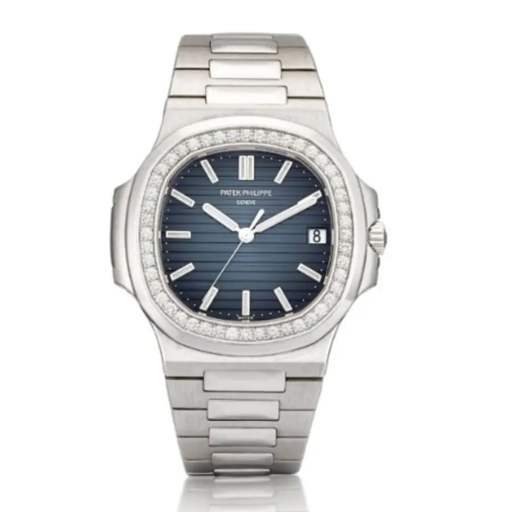 Patek Philippe Nautilus 5713 Super Clone