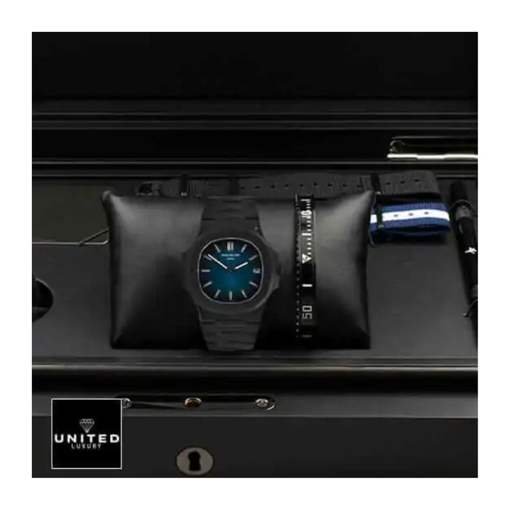 Patek Philippe Nautilus 5711/1A-010 “Black Dial” High-End Replica 1:1 - photo 4