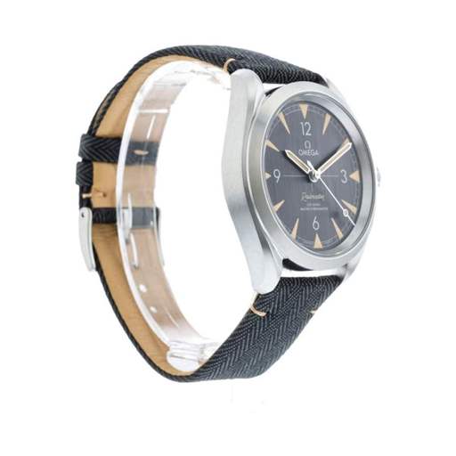Omega Railmaster Co-Axial Master Chronometer Black Dial 220.12.40.20.01.001 Detailed Replica - photo 3