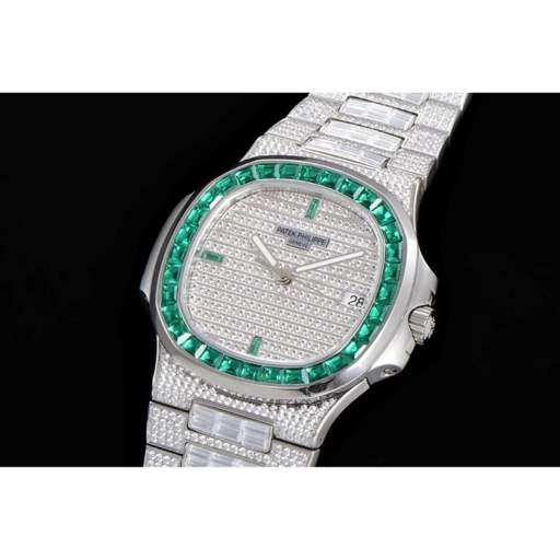 Patek Philippe Nautilus 5711/1300A “Emerald Bezel” Premium Duplicate - photo 2